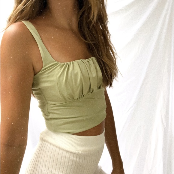 NWOT OLVIE GREEN CROP TOP - Picture 4 of 4